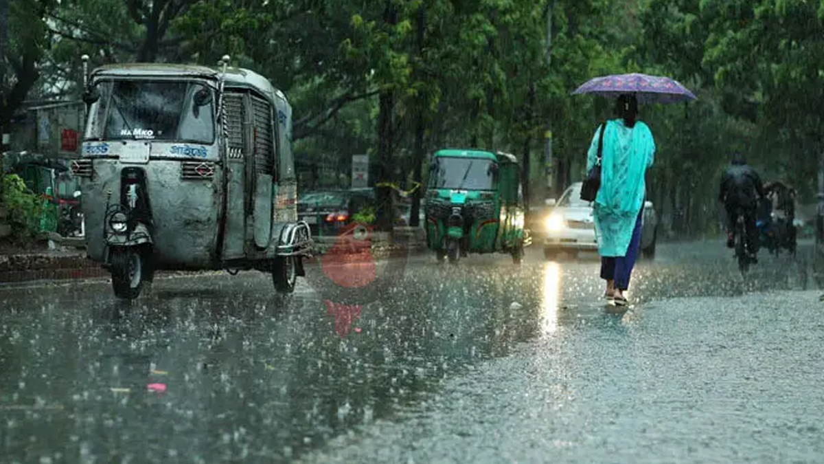 সাগরে নিম্নচাপ, রাজধানীসহ সারাদেশে গুঁড়ি গুঁড়ি বৃষ্টি