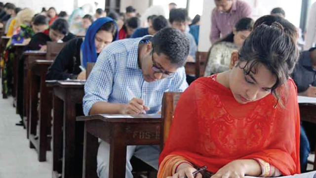 ৪৯তম বিসিএস পরীক্ষা আজ, অংশগ্রহণ করেছেন লক্ষাধিক পরীক্ষার্থী