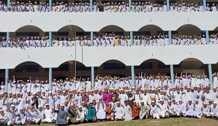 এবারও আলিম পরীক্ষায় দেশসেরা তা’মীরুল মিল্লাত কামিল মাদরাসা