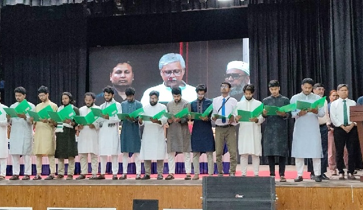 রাকসুতে নির্বাচিত প্রতিনিধিদের শপথ গ্রহণ অনুষ্ঠিত