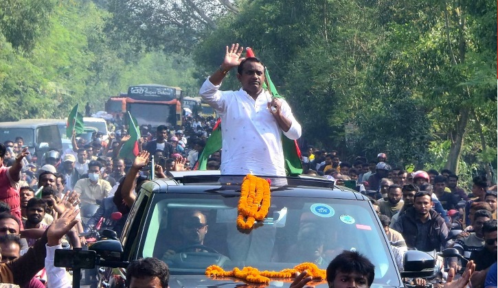 কুষ্টিয়া-৪ আসনে বিএনপির মনোনয়ন পরিবর্তনের দাবিতে শেখ সাদীর মোটরসাইকেল শোডাউন