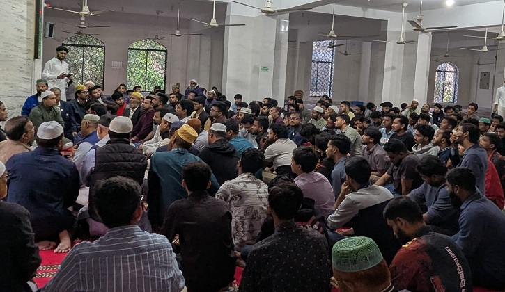 দেশনেত্রী খালেদা জিয়ার সুস্থতা কামনায় চবি ছাত্রদলের দোয়া-মাহফিল