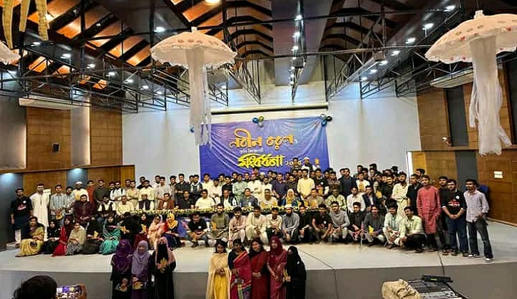 চবির ‘চকোরী’র নবীনবরণ ও কৃতি শিক্ষার্থী সংবর্ধনা অনুষ্ঠিত