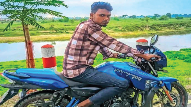 বালিয়াডাঙ্গীতে ট্রাক মোটরসাইকেল সংঘর্ষে যুবকের মৃত্যু