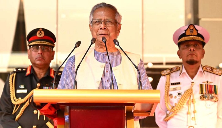 নির্বাচনে সশস্ত্র বাহিনীকে পেশাদারির সঙ্গে দায়িত্ব পালনের আহ্বান প্রধান উপদেষ্টার