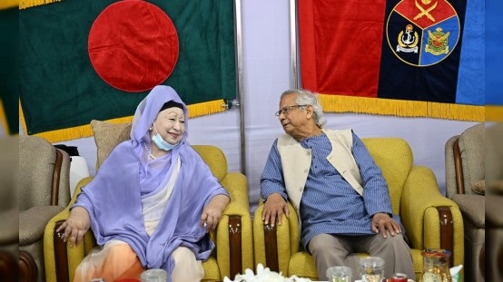 প্রধান উপদেষ্টার সঙ্গে খালেদা জিয়ার দ্বিপাক্ষিক বৈঠক