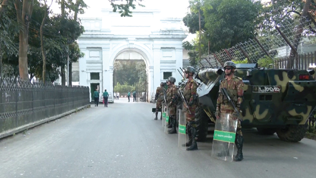 শেখ হাসিনার রায় ঘিরে ট্রাইব্যুনাল ও সুপ্রিম কোর্ট এলাকায় সেনা মোতায়েন