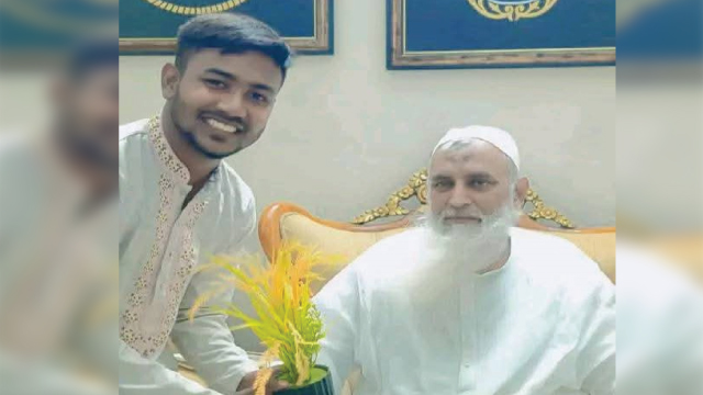 মুরাদনগরে ছাত্রদল নেতার বিরুদ্ধে কলেজ পুকুরের মাছ লুটের অভিযোগ