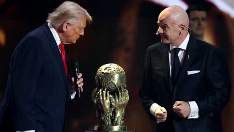 ফিফা শান্তি পুরস্কার পেলেন ডোনাল্ড ট্রাম্প