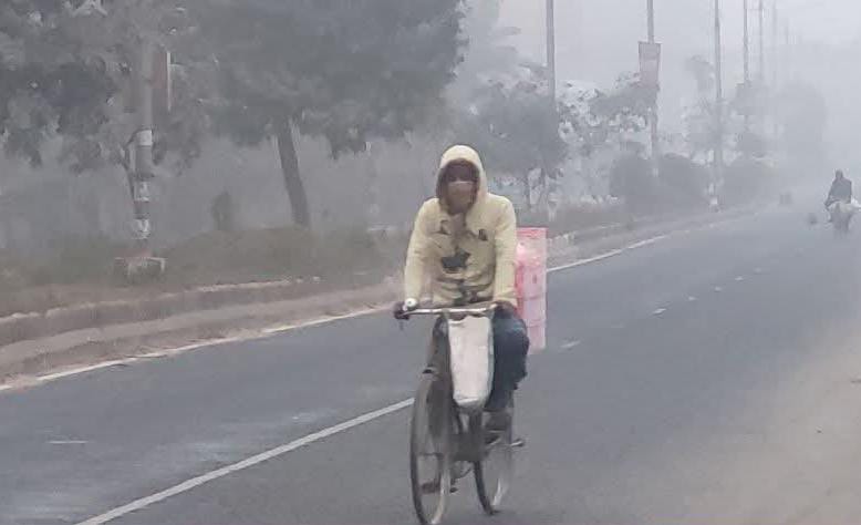 ঠাকুরগাঁওয়ে তাপমাত্রা কিছুটা বৃদ্ধি, শিশিরে ভেজা শীতল সকাল