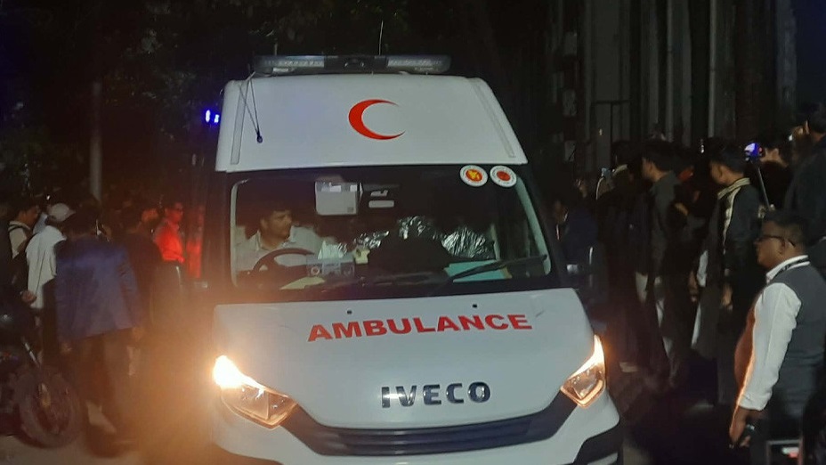 হাদির অস্ত্রোপচার সম্পন্ন, নেওয়া হচ্ছে এভারকেয়ারে