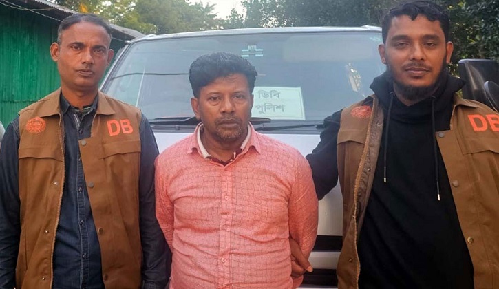 লক্ষ্মীপুরে ওয়ার্কশপের আড়ালে আগ্নেয়াস্ত্র তৈরি, মালিক গ্রেপ্তার