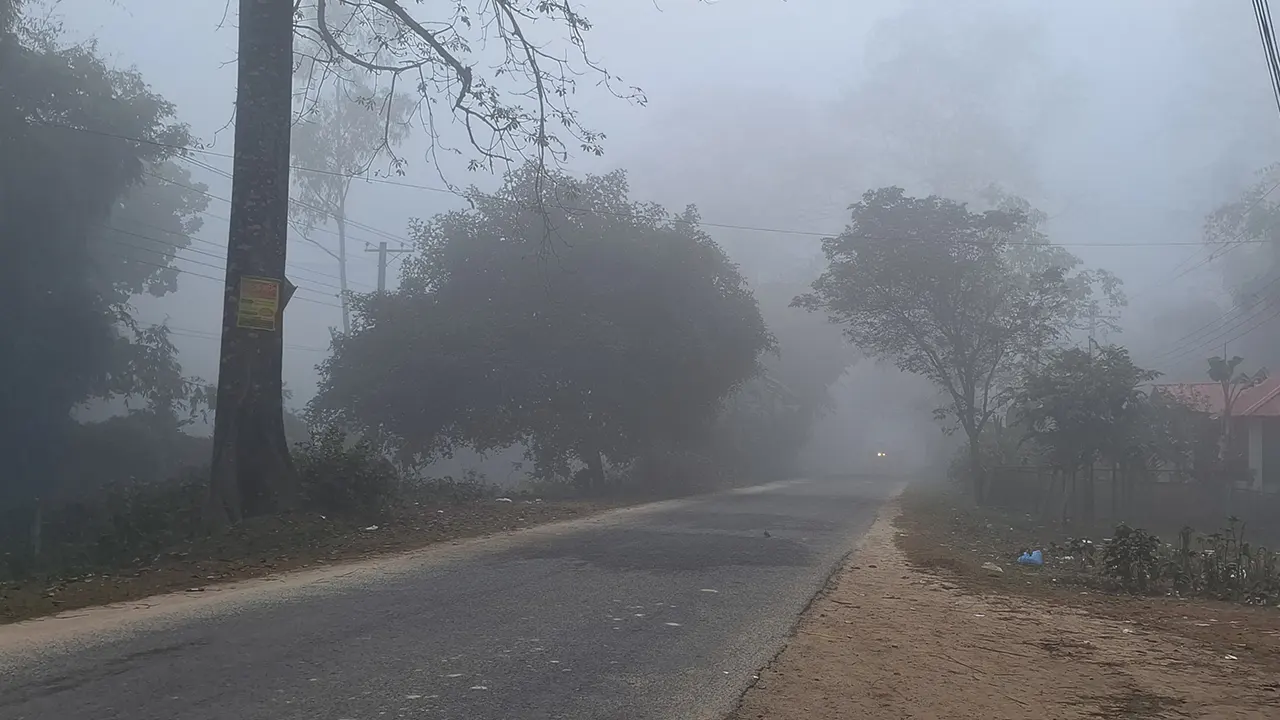 তেঁতুলিয়া বইছে শৈত্যপ্রবাহ,তাপমাত্র ৭ ডিগ্রির ঘরে