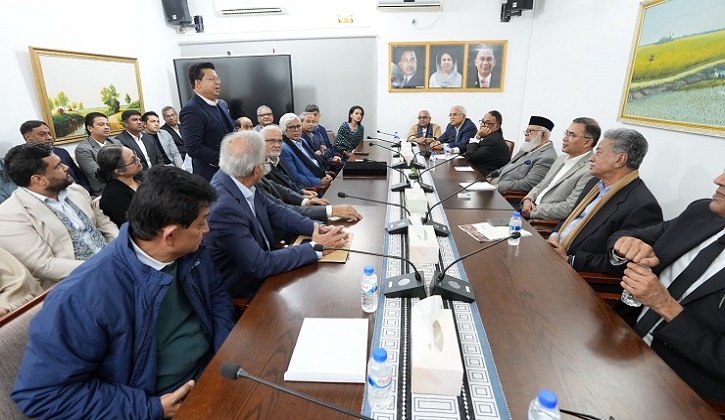 তারেক রহমানের সঙ্গে শীর্ষ ব্যবসায়ী নেতাদের সাক্ষাৎ